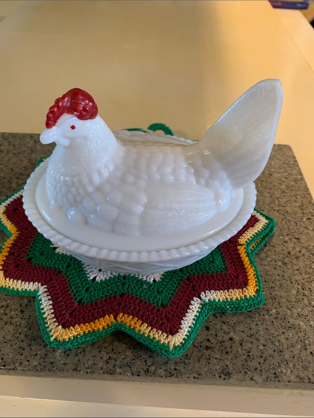 Vintage Westmoreland Hen Dish